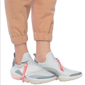 Nike! Women’s nike Joyride Optik “ Pure Platinum “